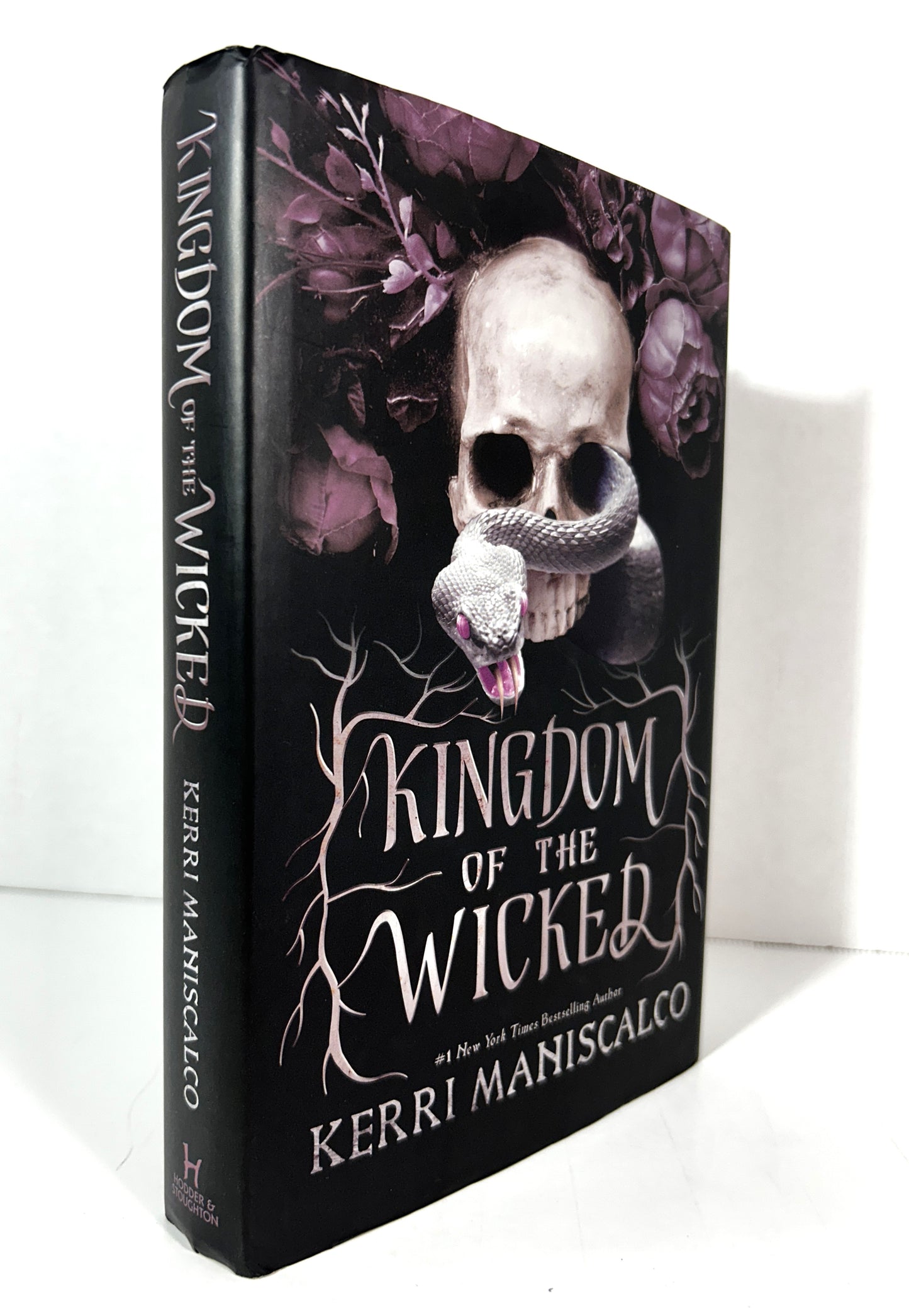Kingdom of the Wicked (Kingdom of the Wicked #1) by Kerri Maniscalco 2020 SIGNED Fairyloot Exclusive