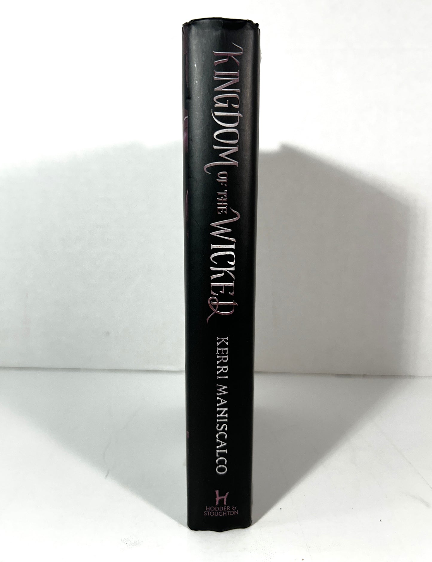 Kingdom of the Wicked (Kingdom of the Wicked #1) by Kerri Maniscalco 2020 SIGNED Fairyloot Exclusive