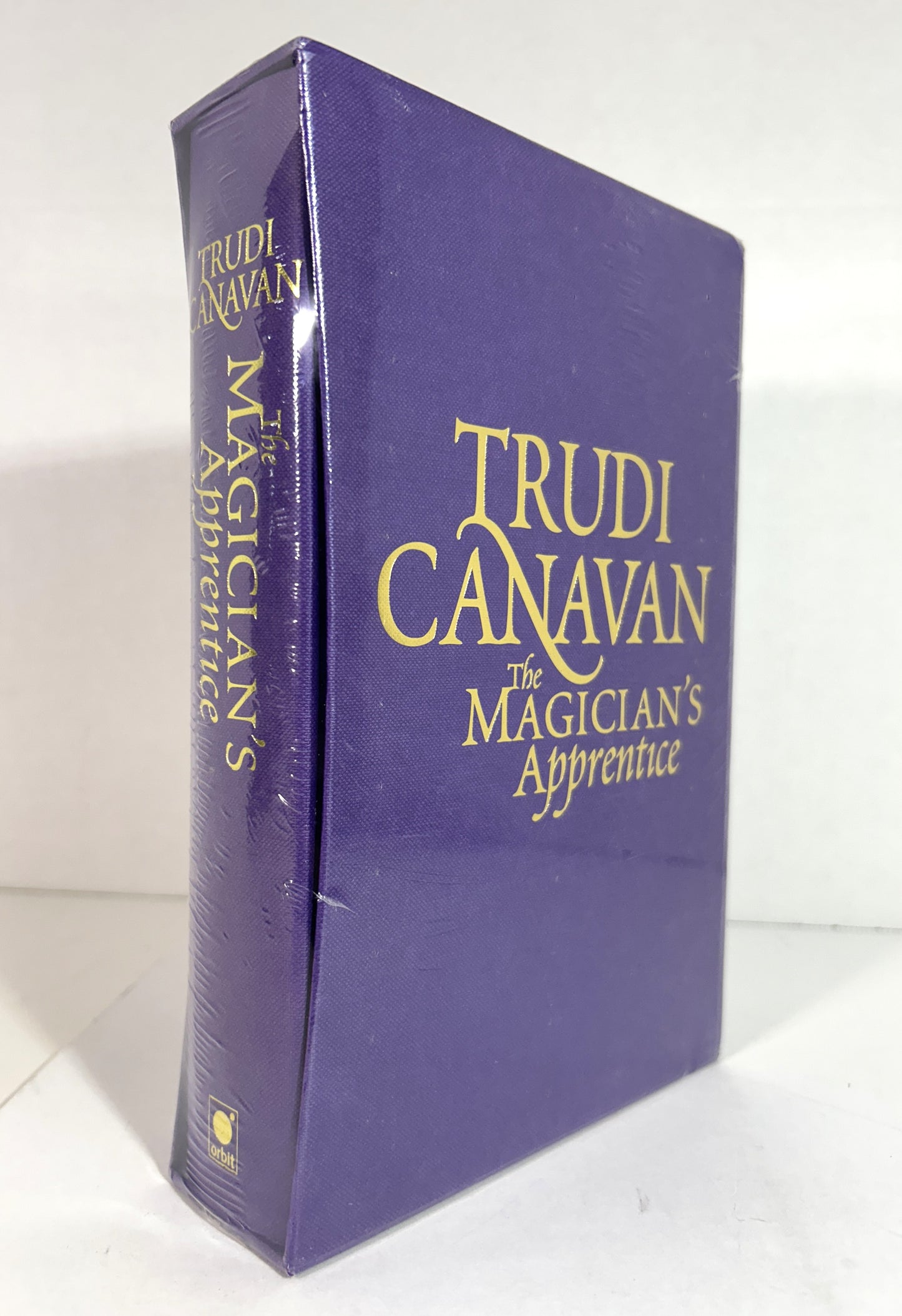 The Magician's Apprentice (Black Magician #1) by Trudi Canavan SIGNED 1st Limited Edition SEALED