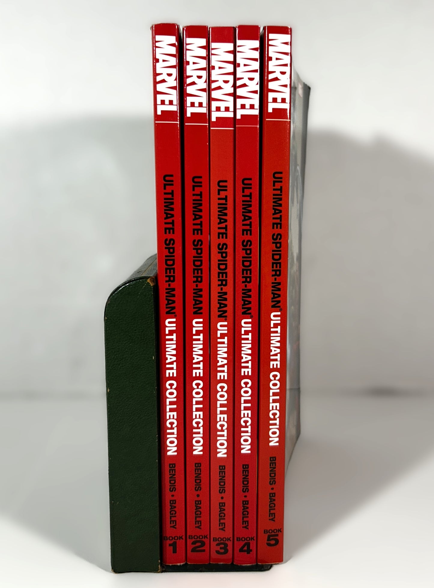 Set of 5 Marvel Ultimate Spider-Man by Bendis & Bagley 2015-2018 Ultimate Collection