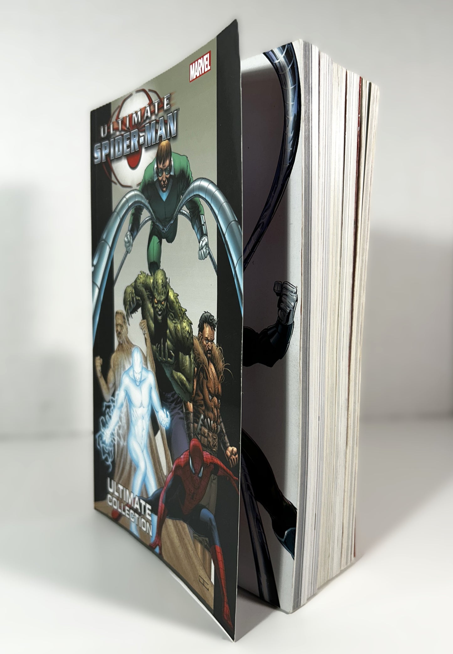 Set of 5 Marvel Ultimate Spider-Man by Bendis & Bagley 2015-2018 Ultimate Collection