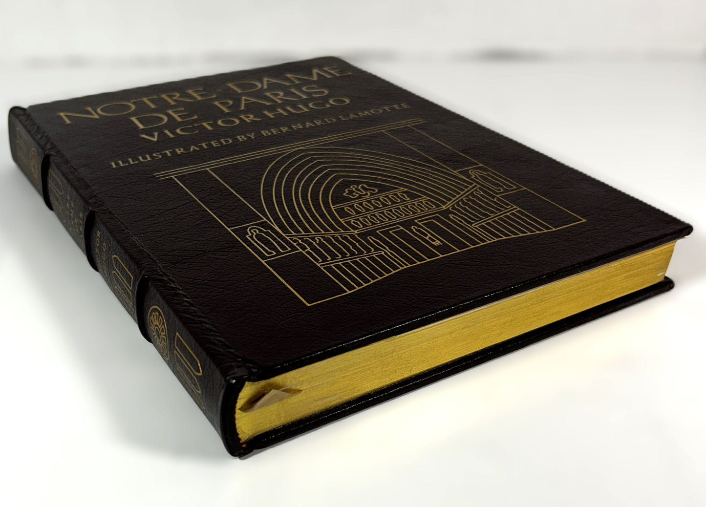 Easton Press: Notre-Dame de Paris by Victor Hugo Illustrated by Bernard Lamotte 1992