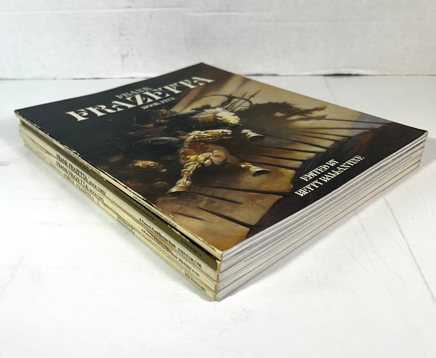 Set of 5 Frank Frazetta edited by Betty Ballantine 1975-1985