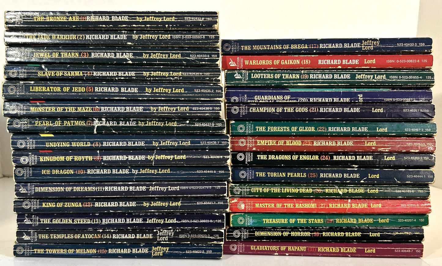 Lot of 29 Blade by Jeffrey Lord c 1970s