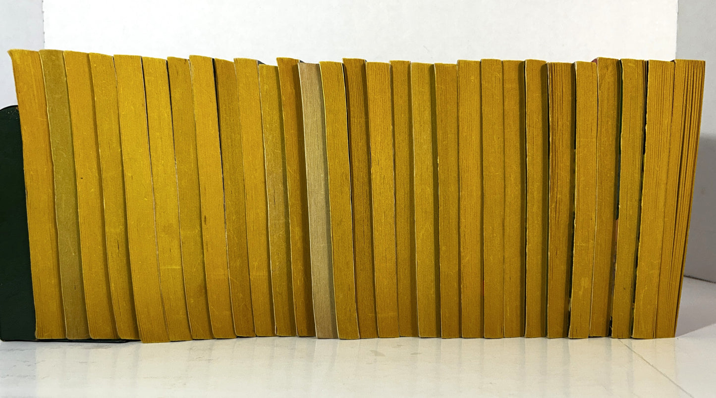 Lot of 29 Blade by Jeffrey Lord c 1970s