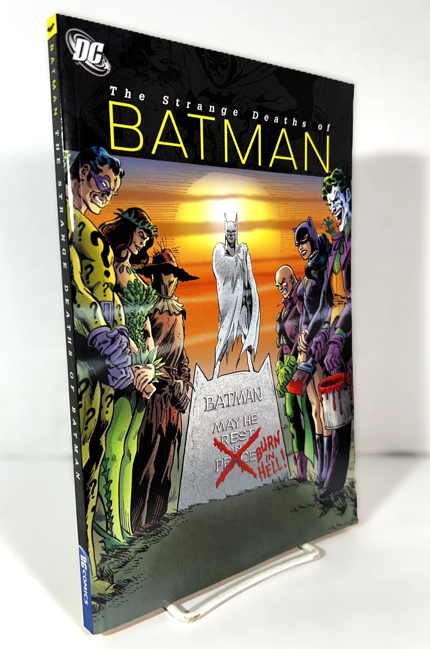 DC Comics: The Strange Deaths of Batman by Milton Snapinn 2009