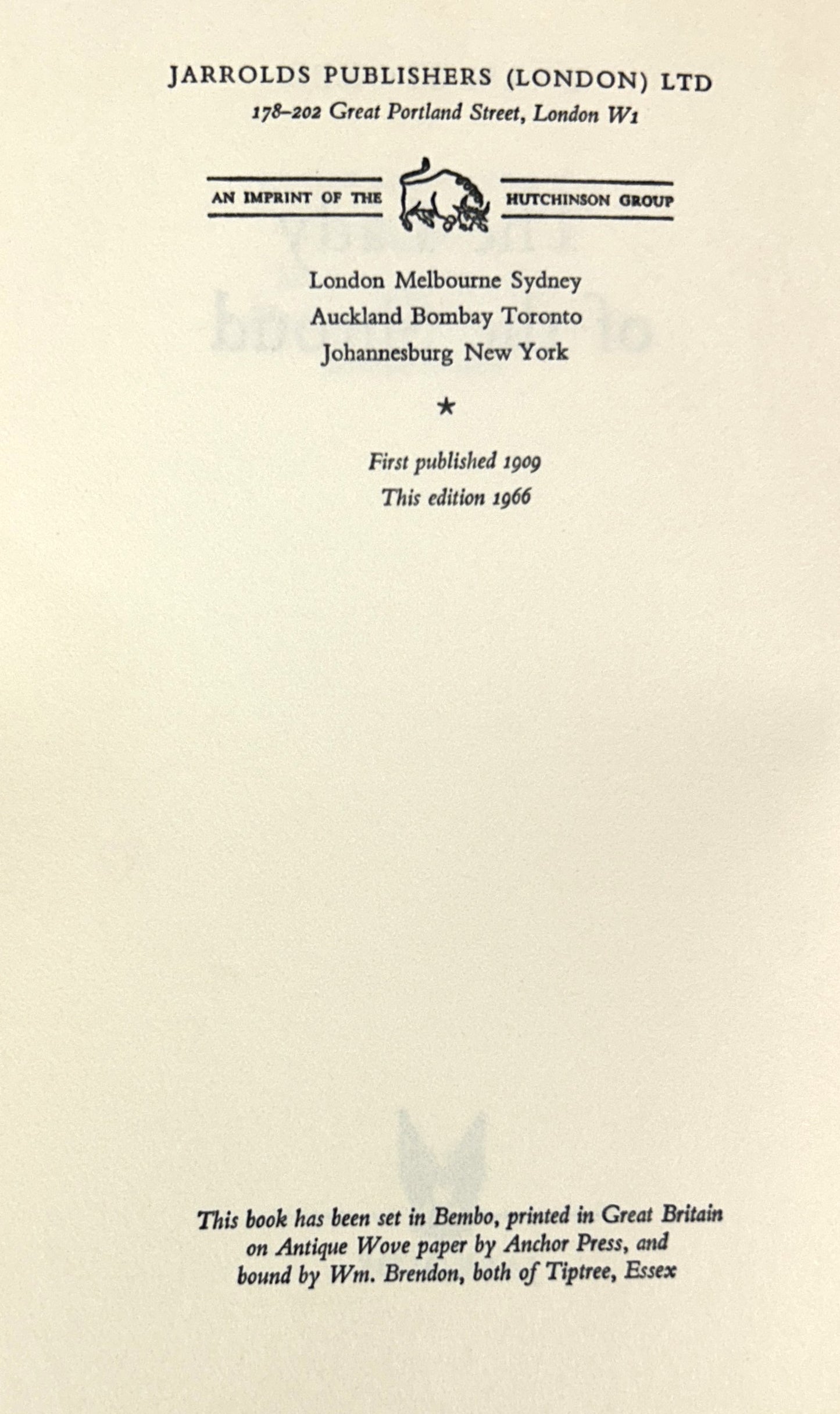 The Lady of the Shroud by Bram Stoker 1966