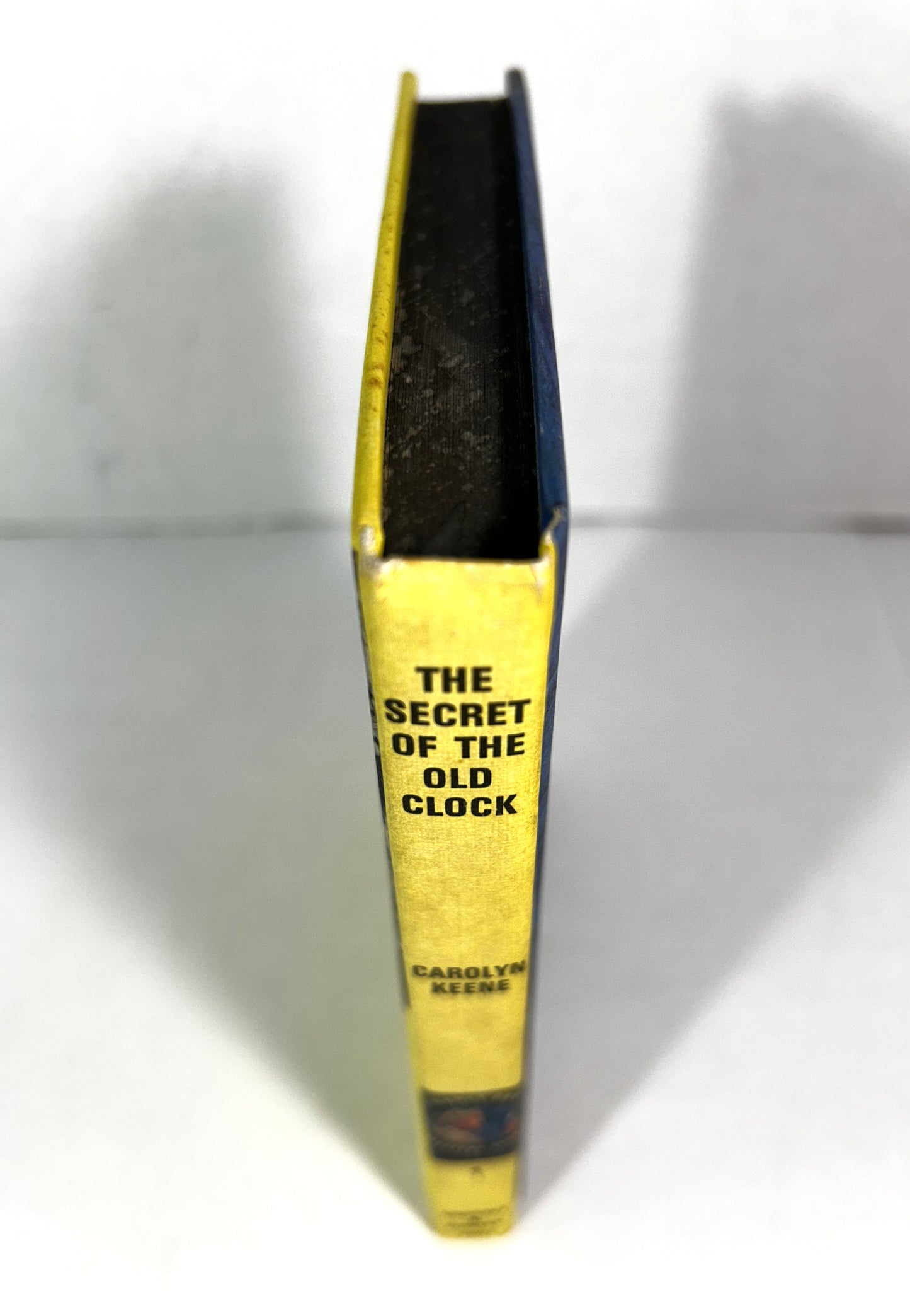 The Secret of the Old Clock (Nancy Drew Mystery Stories #1) by Carolyn Keene 1959