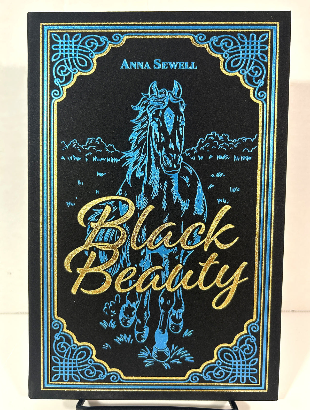 Paper Mill Press: Black Beauty by Anna Sewell 2018 Black Edition