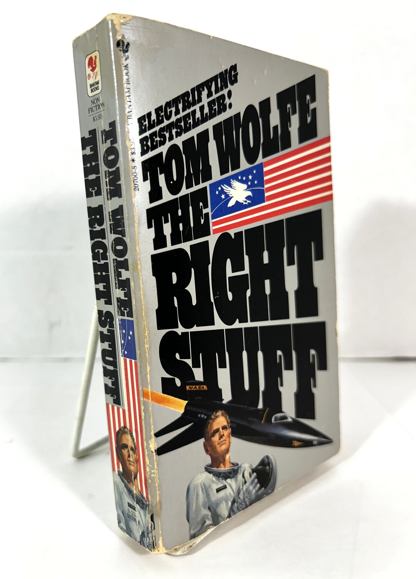 The Right Stuff by Tom Wolfe 1981 SIGNED 6th Print