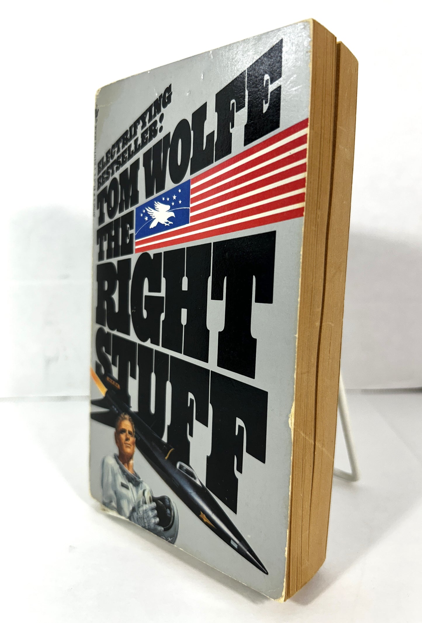 The Right Stuff by Tom Wolfe 1981 SIGNED 6th Print