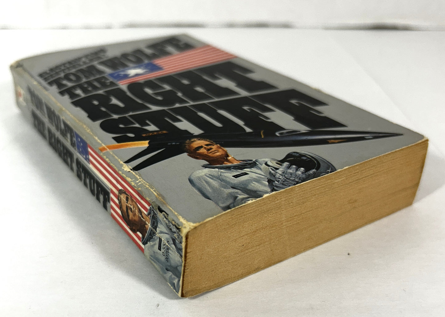 The Right Stuff by Tom Wolfe 1981 SIGNED 6th Print