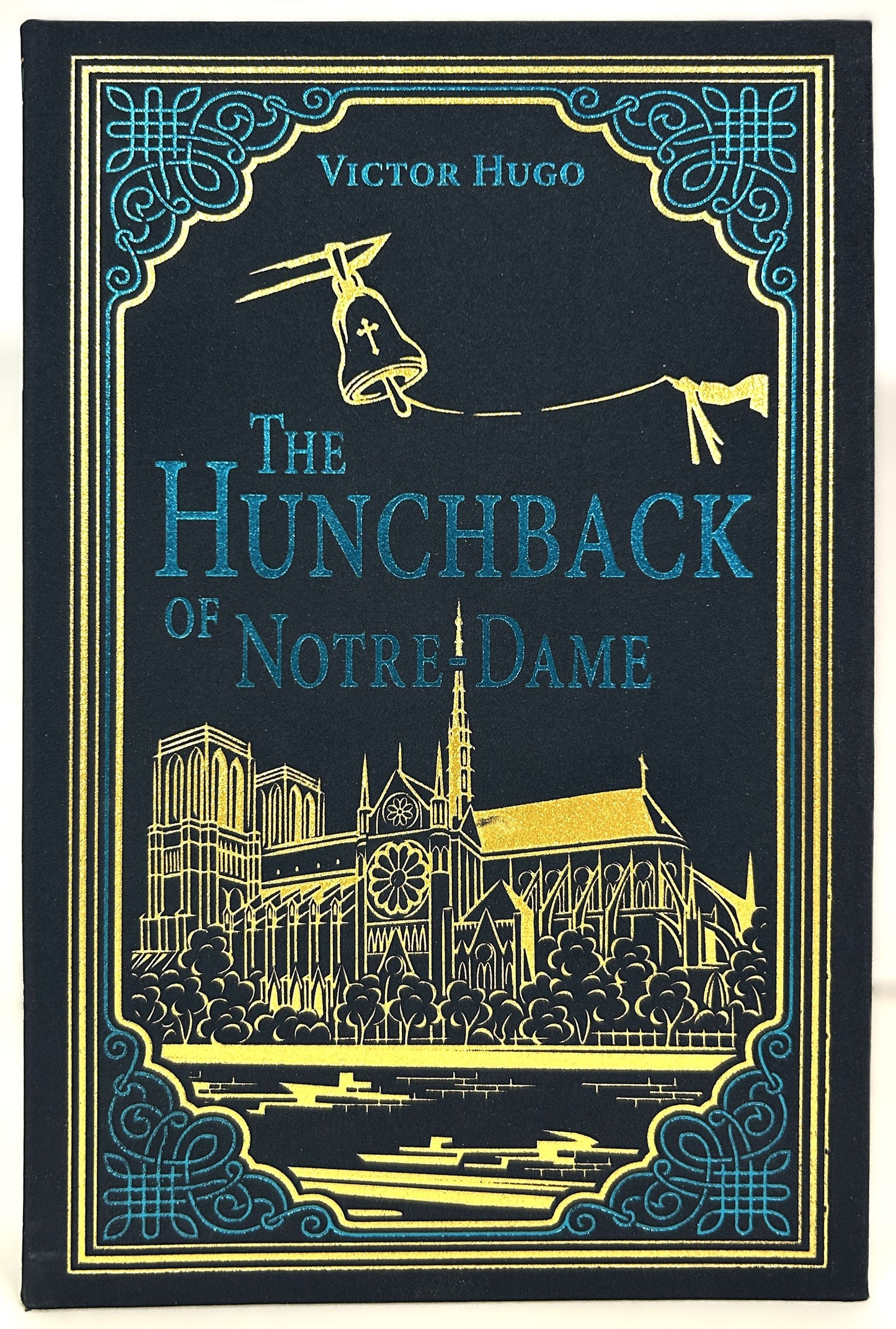 Paper Mill Press: The Hunchback of Notre-Dame by Victor Hugo 2021