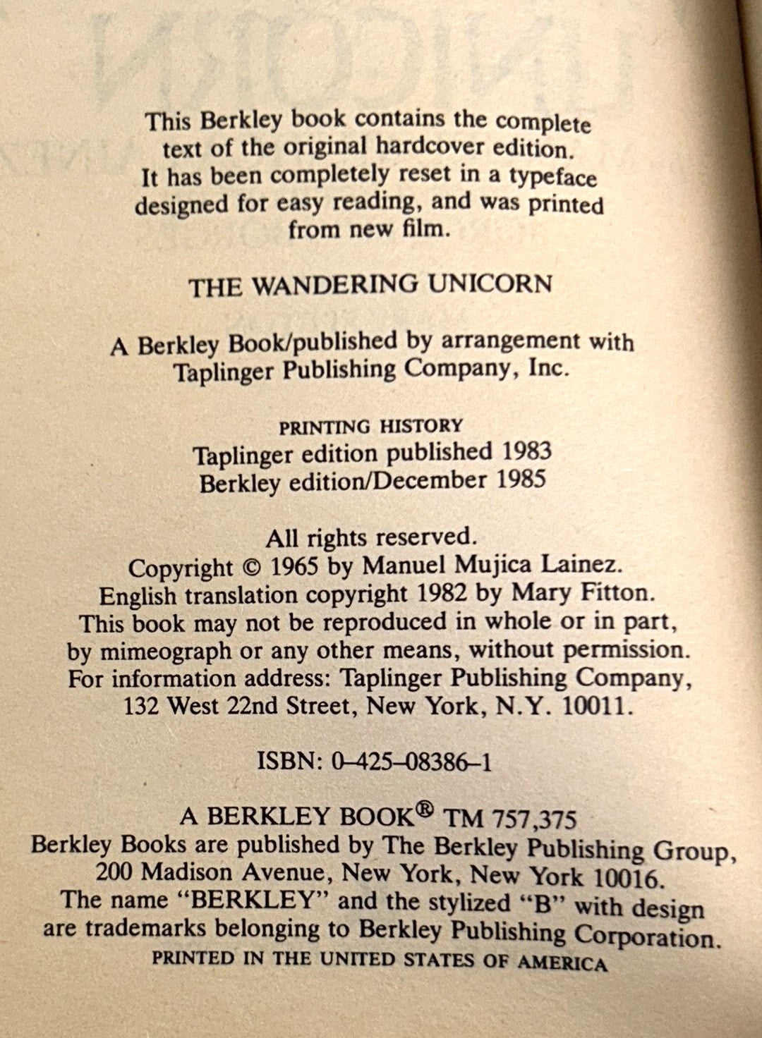 The Wandering Unicorn by Manuel Mujica Lainez 1985