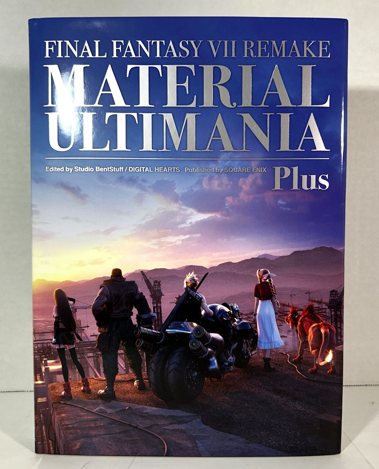 Material Ultimania: Final Fantasy VII Remake by Studio BentStuff/Digital Hearts 2024 1st Print