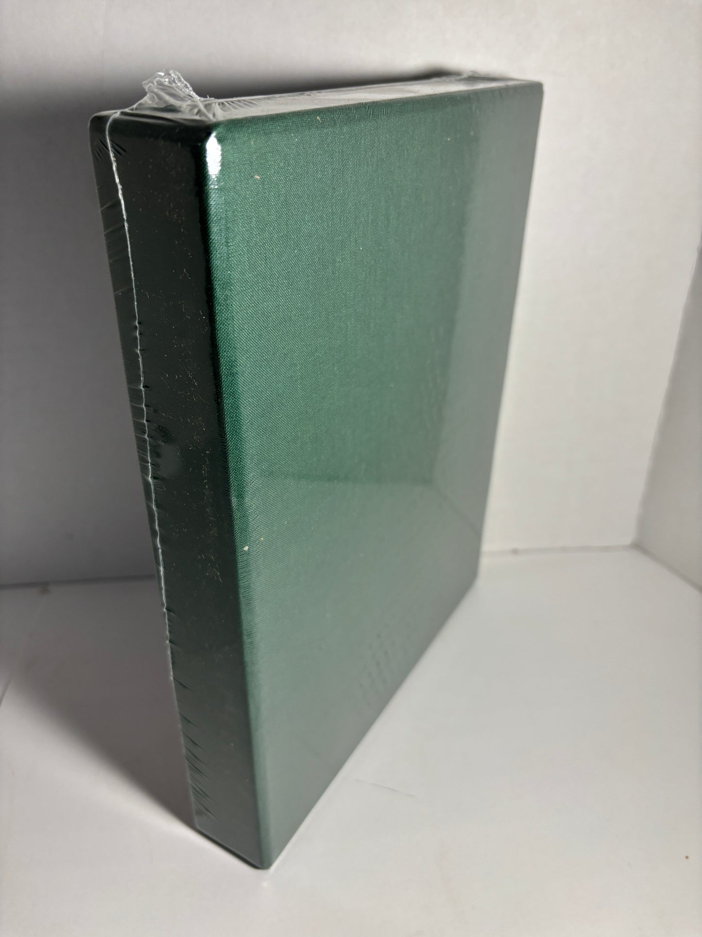 Easton Press The War of the Worlds by HG Wells NEW & SEALED Limited Edition SIGNED Illustrated