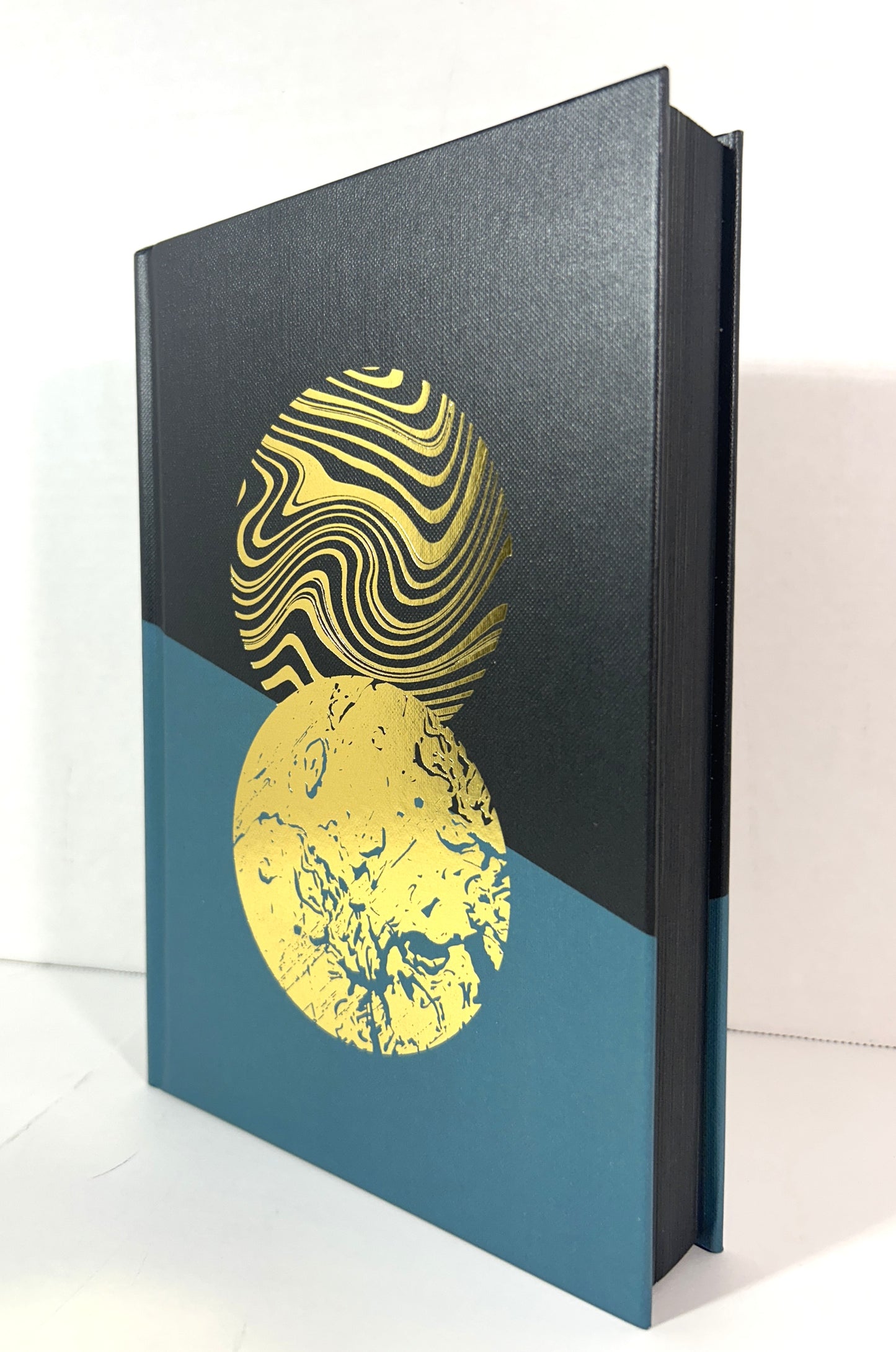 The Dispossessed by Ursula K. Le Guin 2024 Gollancz Emporium Illustrated Limited Edition #250-500