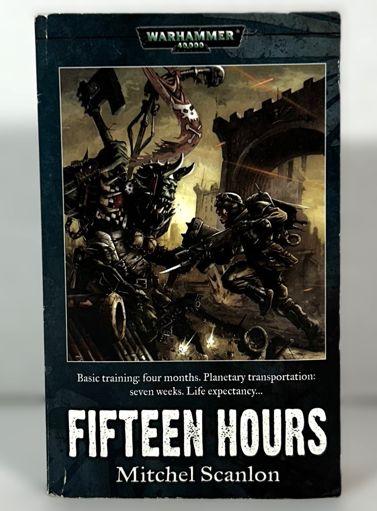 Warhammer 40,000: Fifteen Hours by Mitchel Scanlon 2005