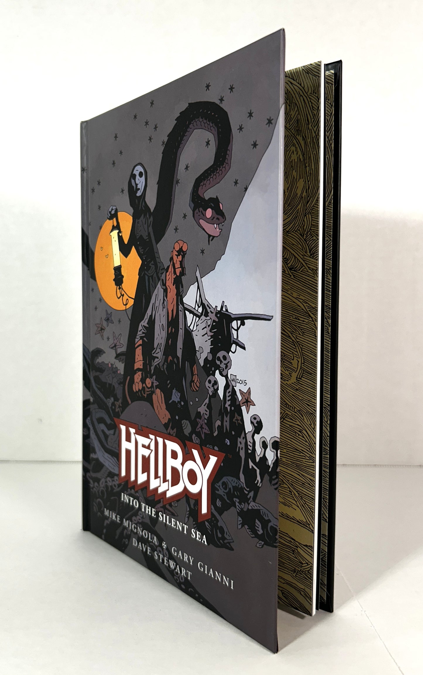 Hellboy: Into the Silent Sea by Mike Mignola 2017