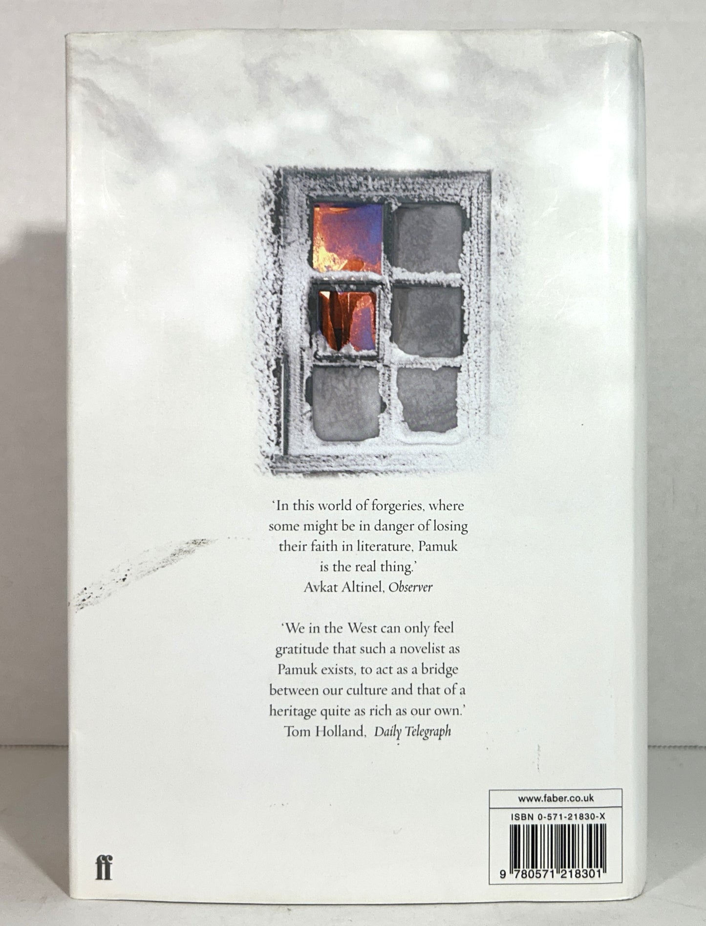 Snow by Orhan Pamuk 2004 SIGNED 1st Edition