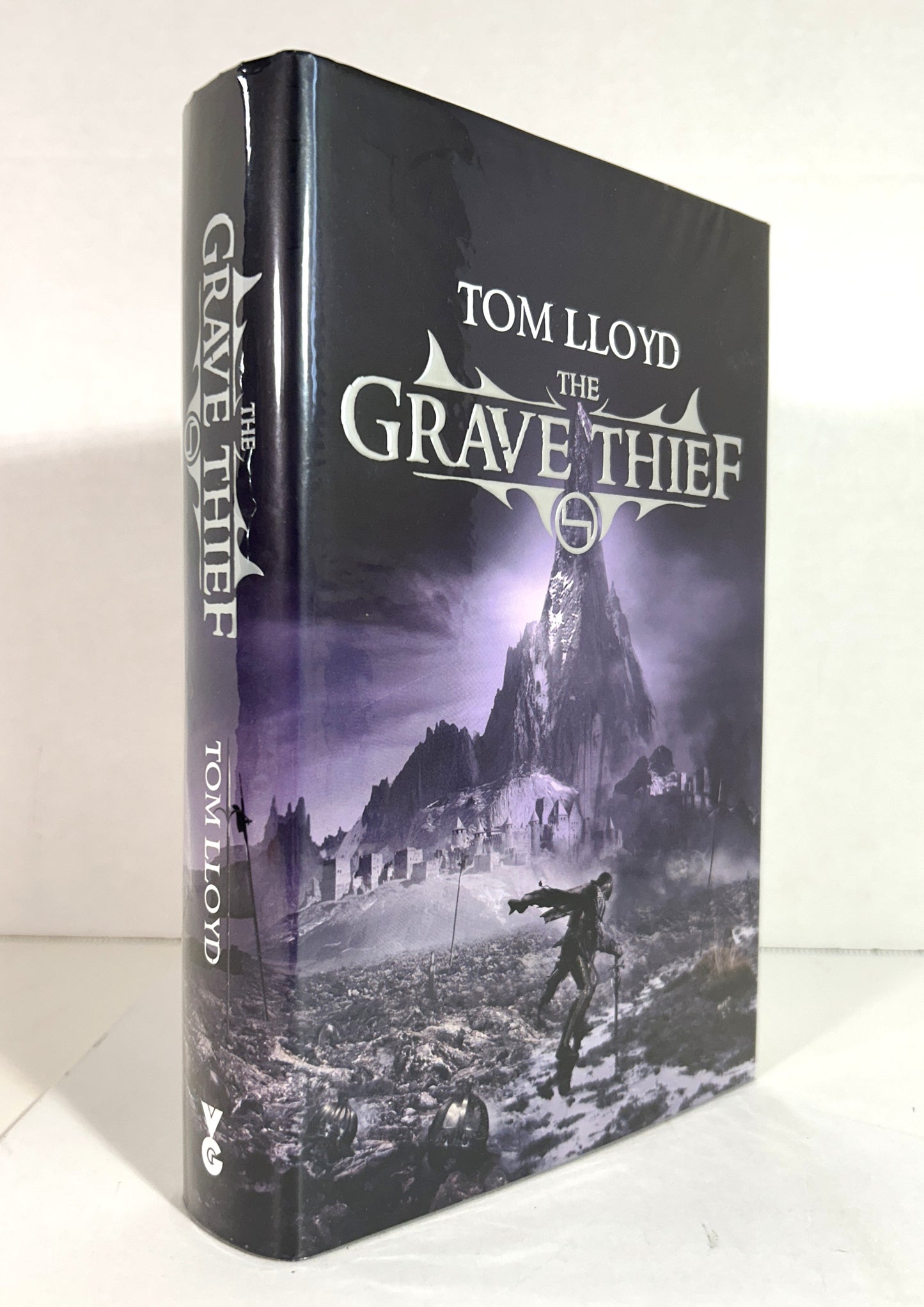 The Grave Thief by Tom Lloyd 2008 SIGNED 1st Edition
