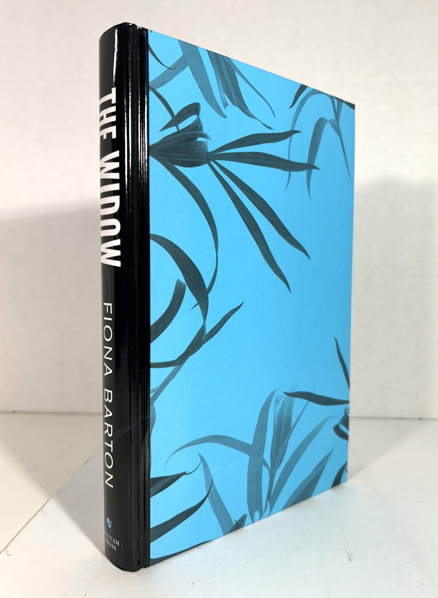 The Widow by Fiona Barton 2016 SIGNED 1st Limited Edition #517/700 SPRAYED EDGES