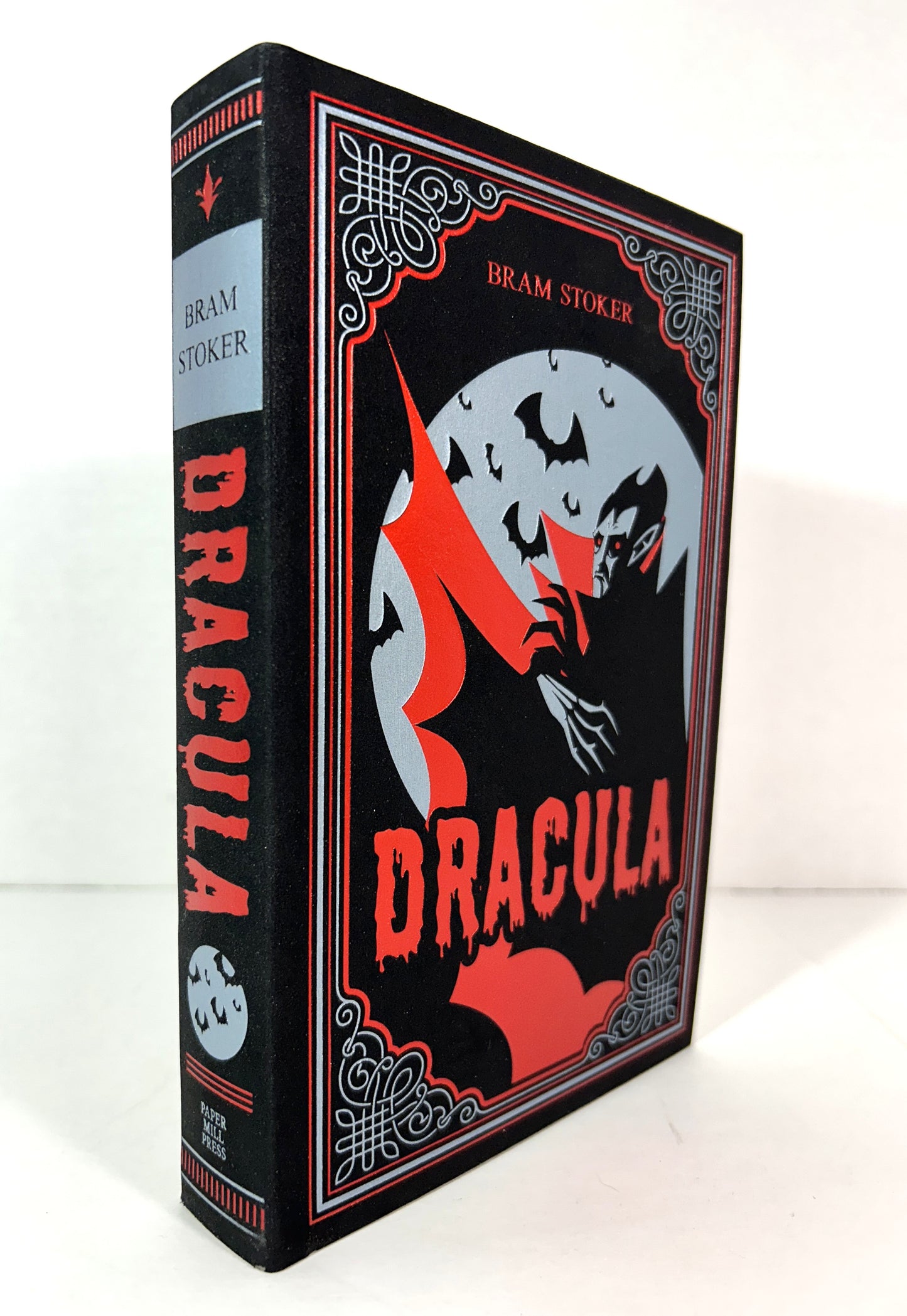 Paper Mill Press: Dracula by Bram Stoker 2018