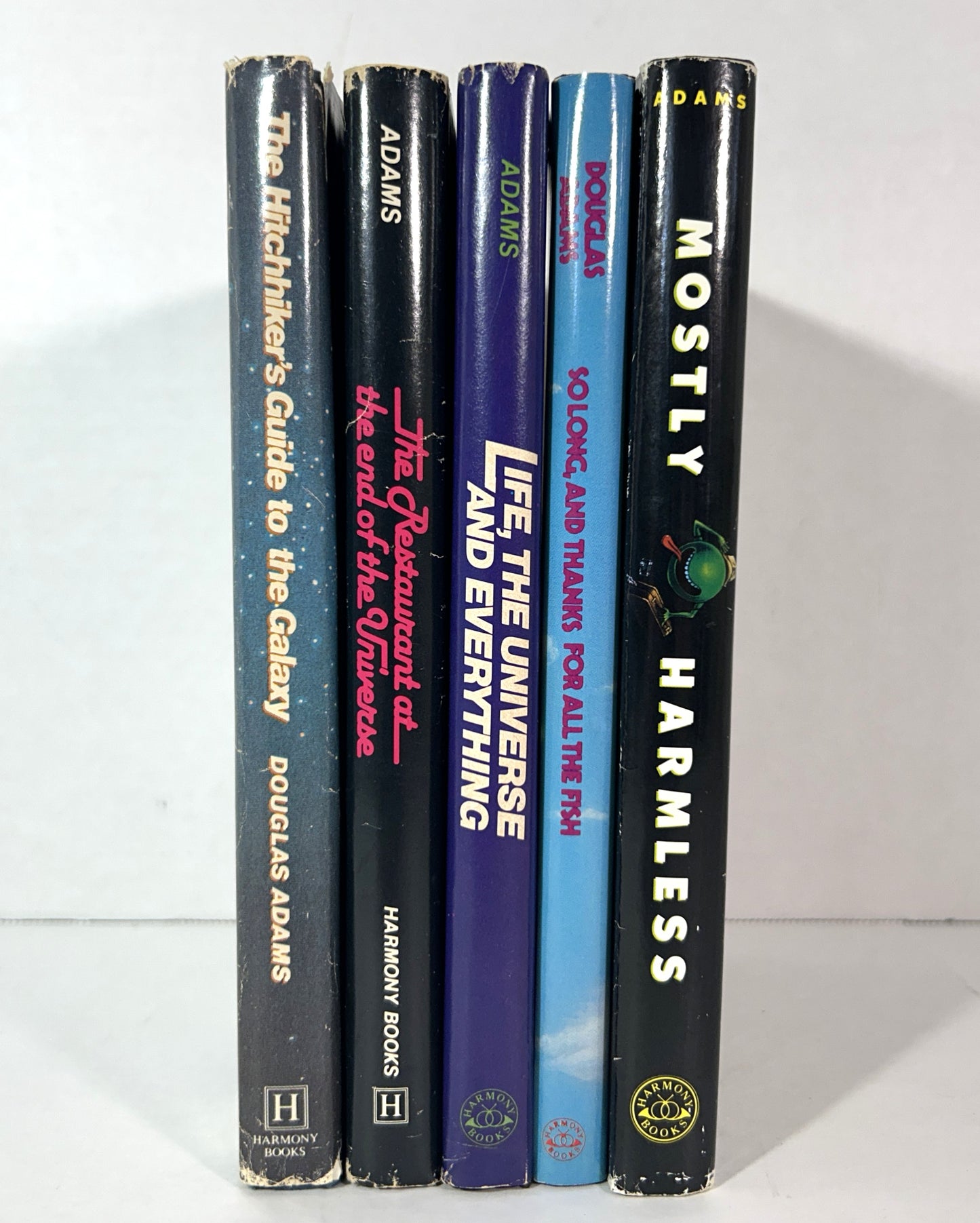 Complete 5 Volume Set Hitchhiker's Guide to the Galaxy by Douglas Adams 1979-1992 BCE