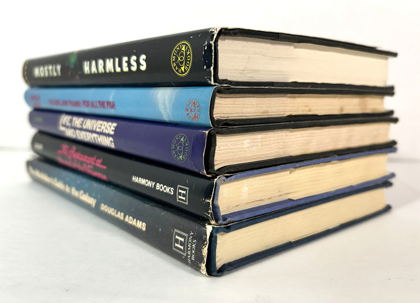 Complete 5 Volume Set Hitchhiker's Guide to the Galaxy by Douglas Adams 1979-1992 BCE