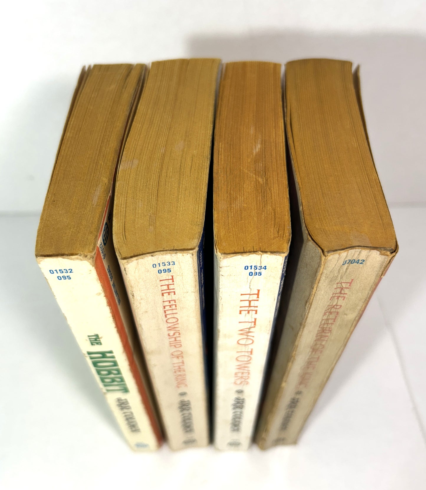 The Hobbit + Complete Set of the Lord of the Rings by RR Tolkien 1972 Remington Covers