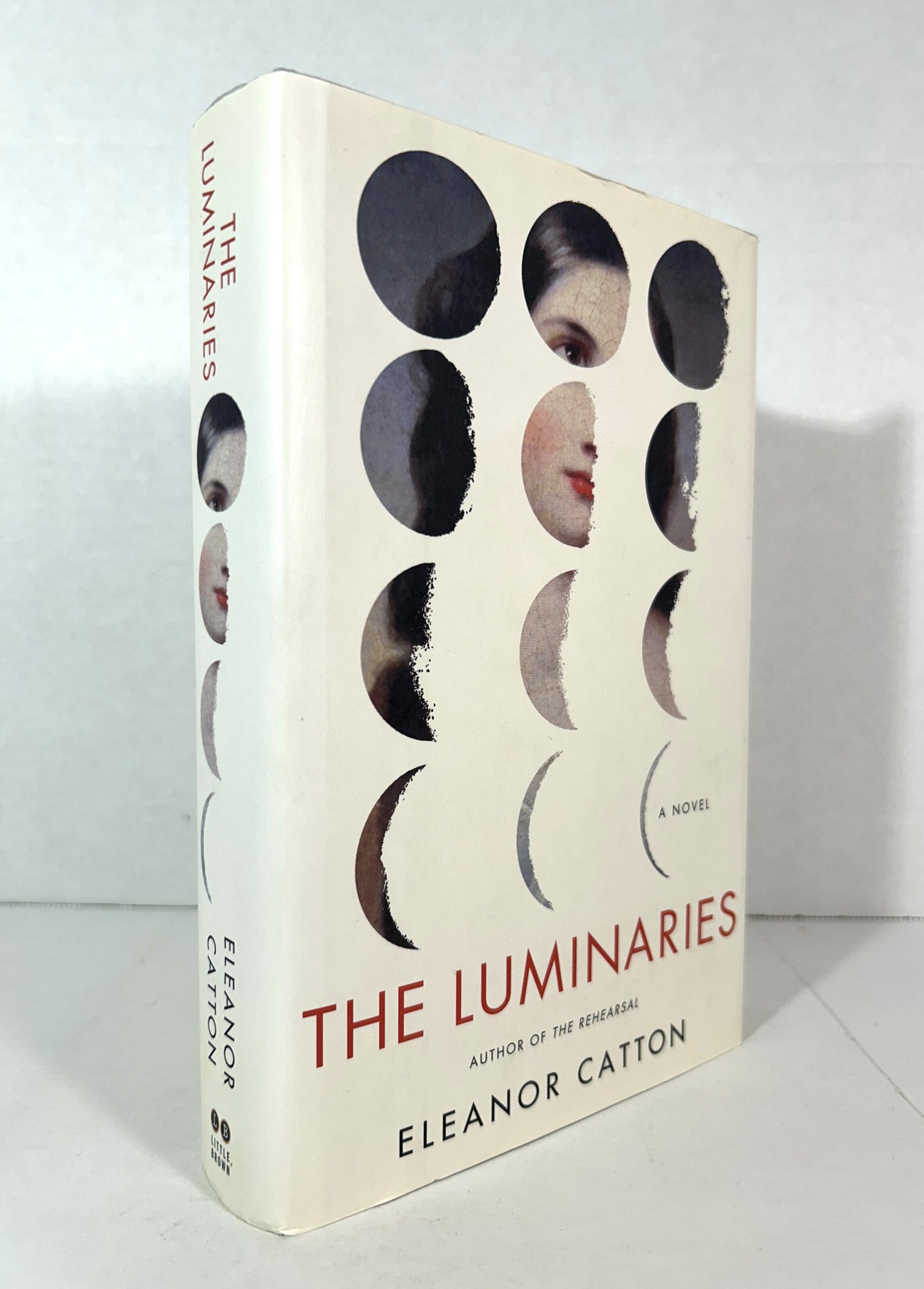 The Luminaries by Eleanor Catton 2013 SIGNED 1st Edition