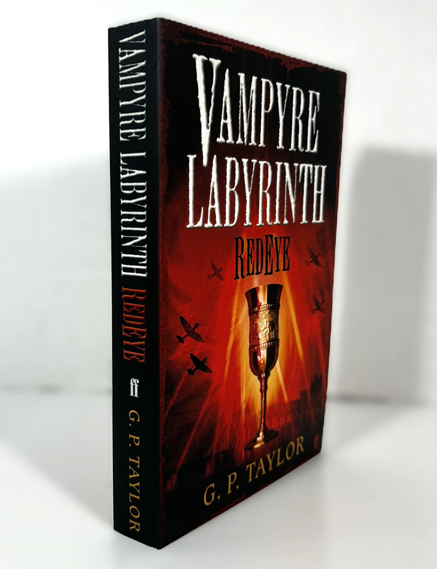 Vampyre Labyrinth: RedEye by GP Taylor 2010