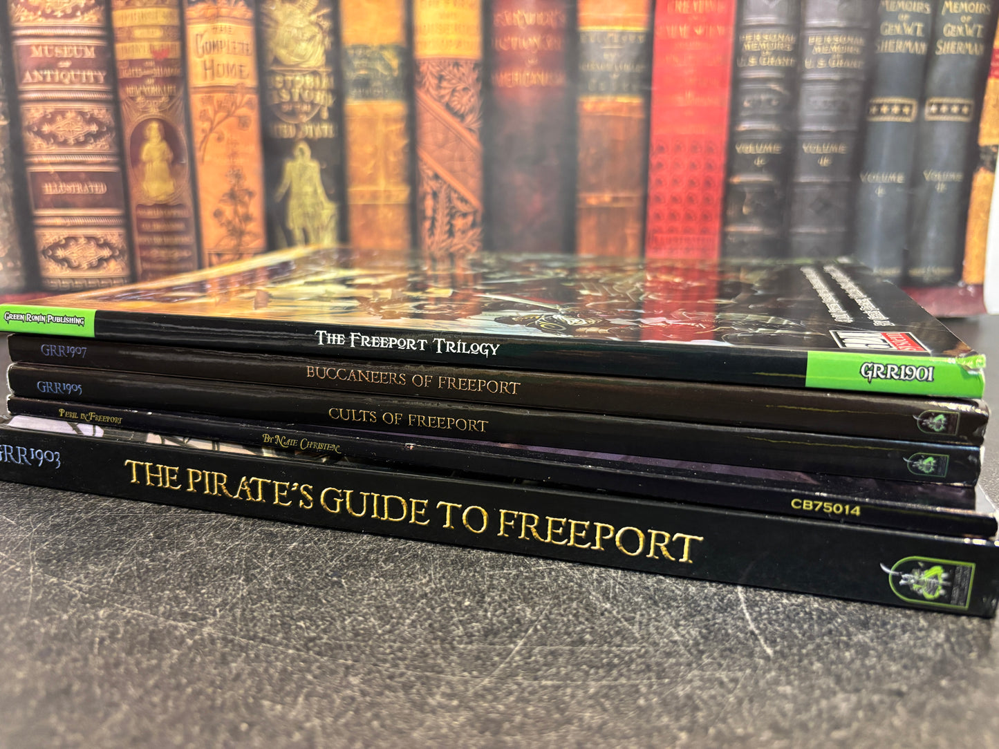 Freeport RPG 5 Volume Rulebook Set D20 - Green Ronin Publishing
