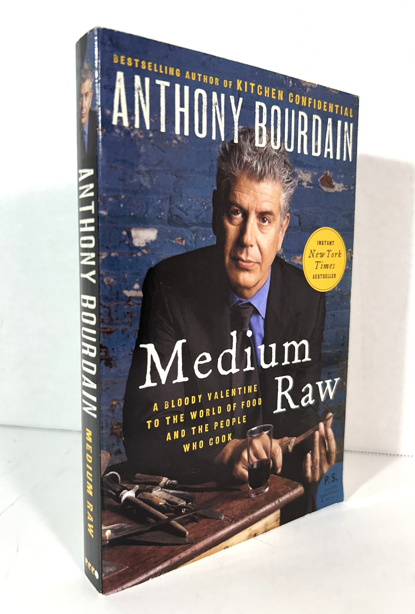 Medium Raw by Anthony Bourdain 2010 SIGNED