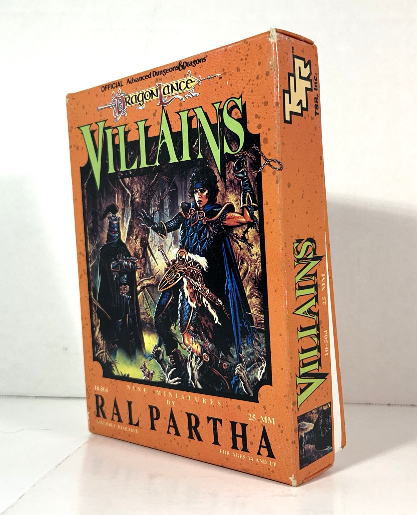 Official Dungeons & Dragons: Dragon Lance: Villains 9 Miniatures