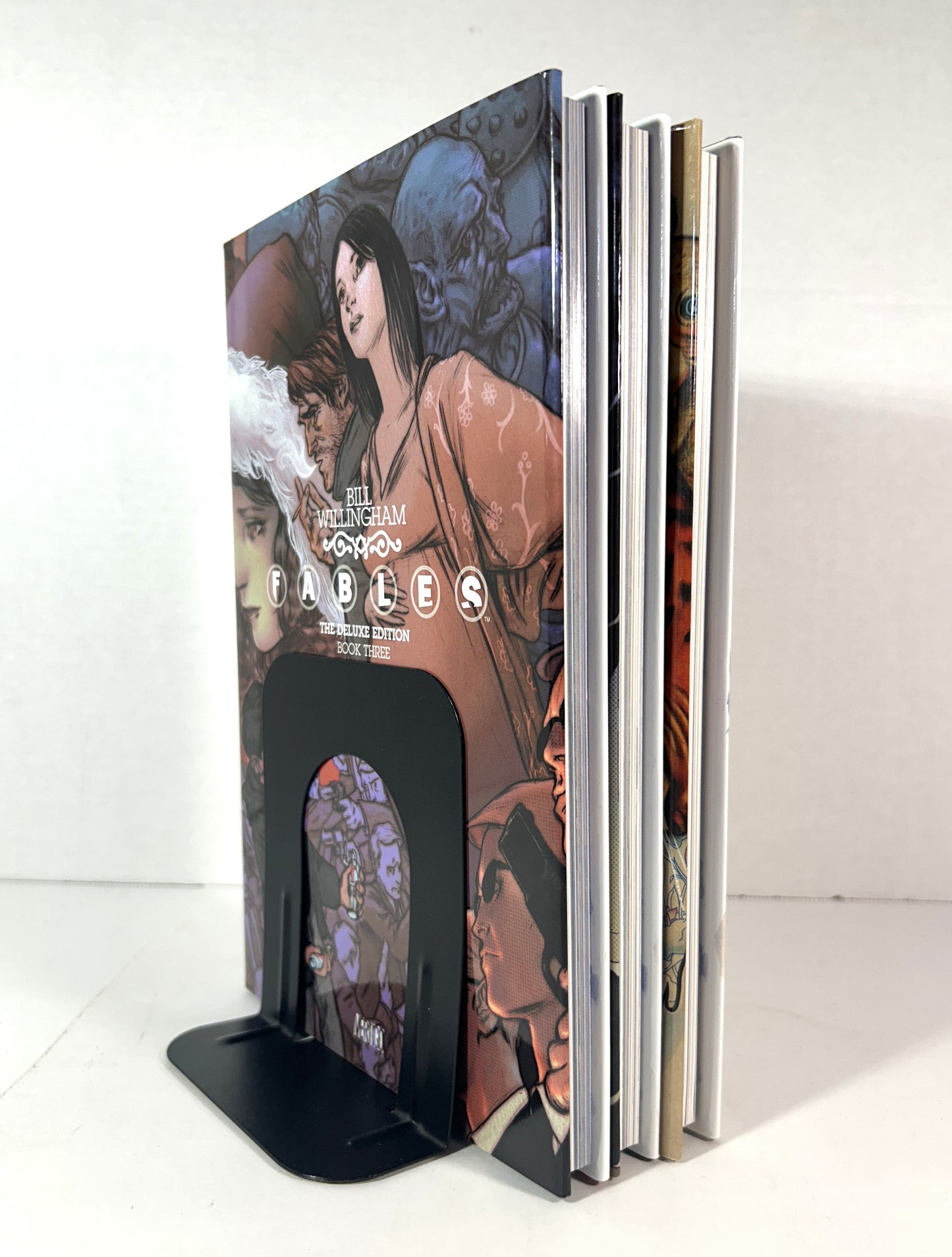 DC Comics: Set of 3 FABLES by Bill Willingham 2003-2011 Deluxe Editions