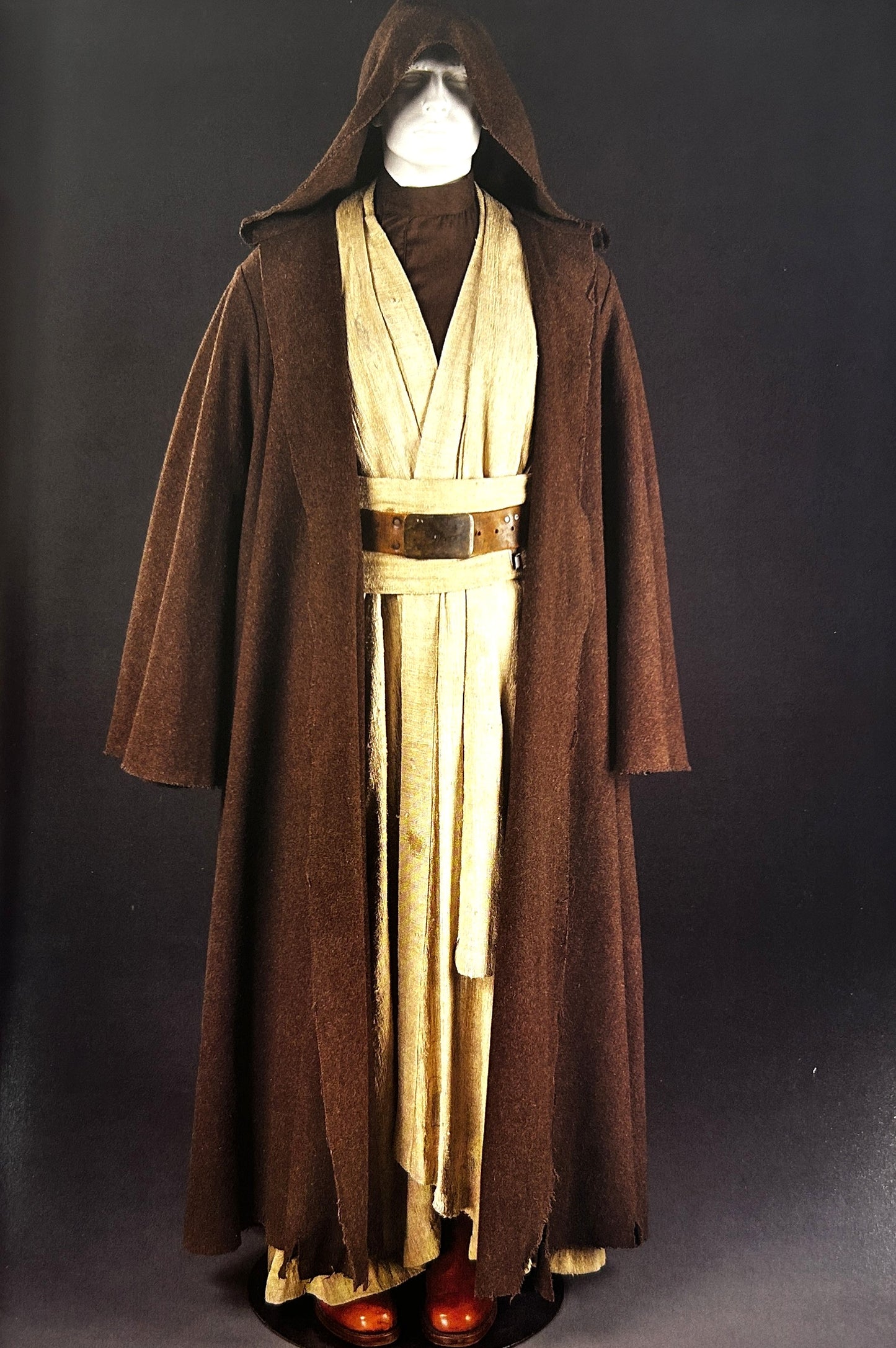 Star Wars Costumes: The Original Trilogy by Brandon Alinger 2014