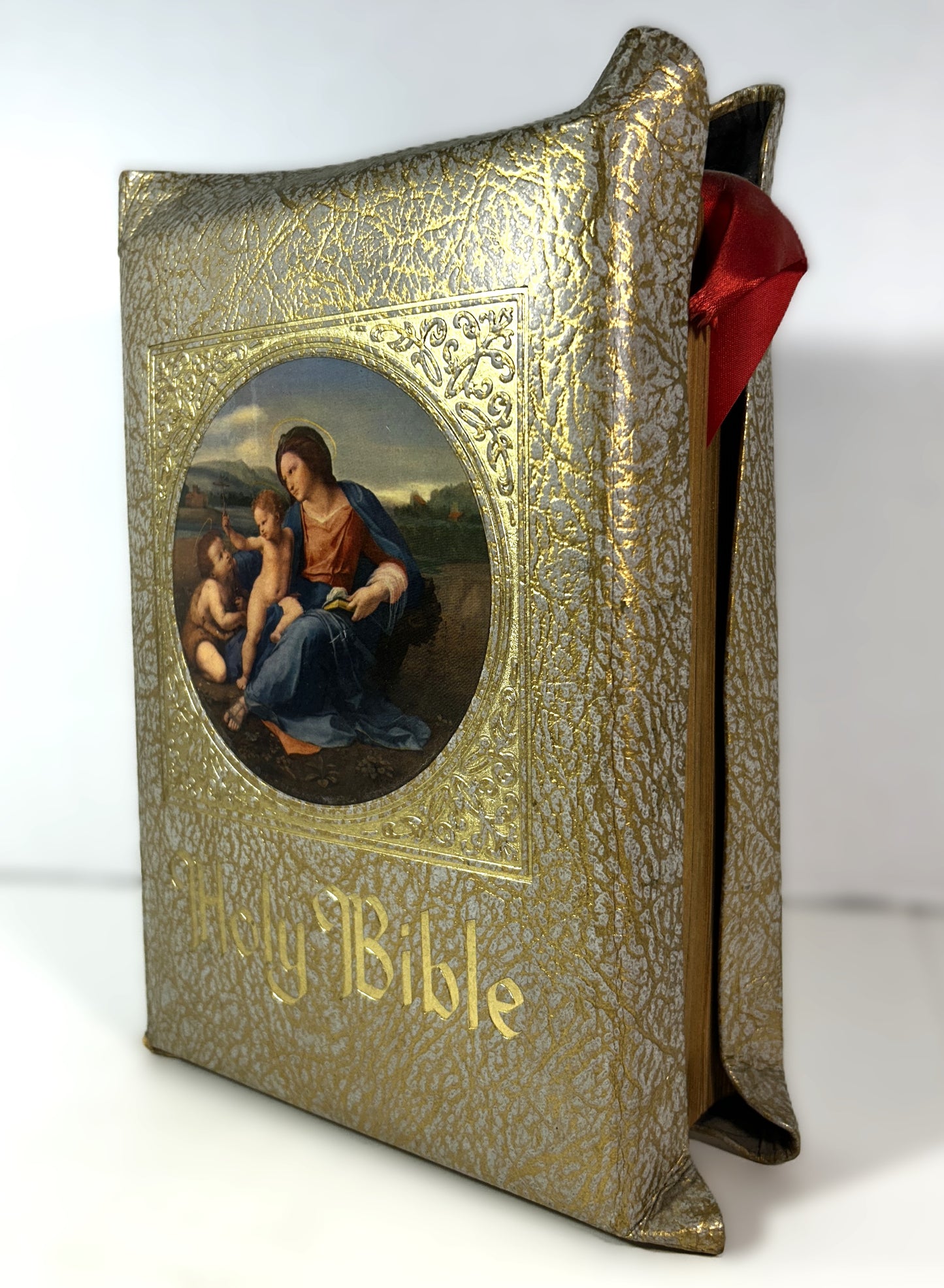 The Holy Bible edited by John P. O'Connell 1953 The Marian Edition