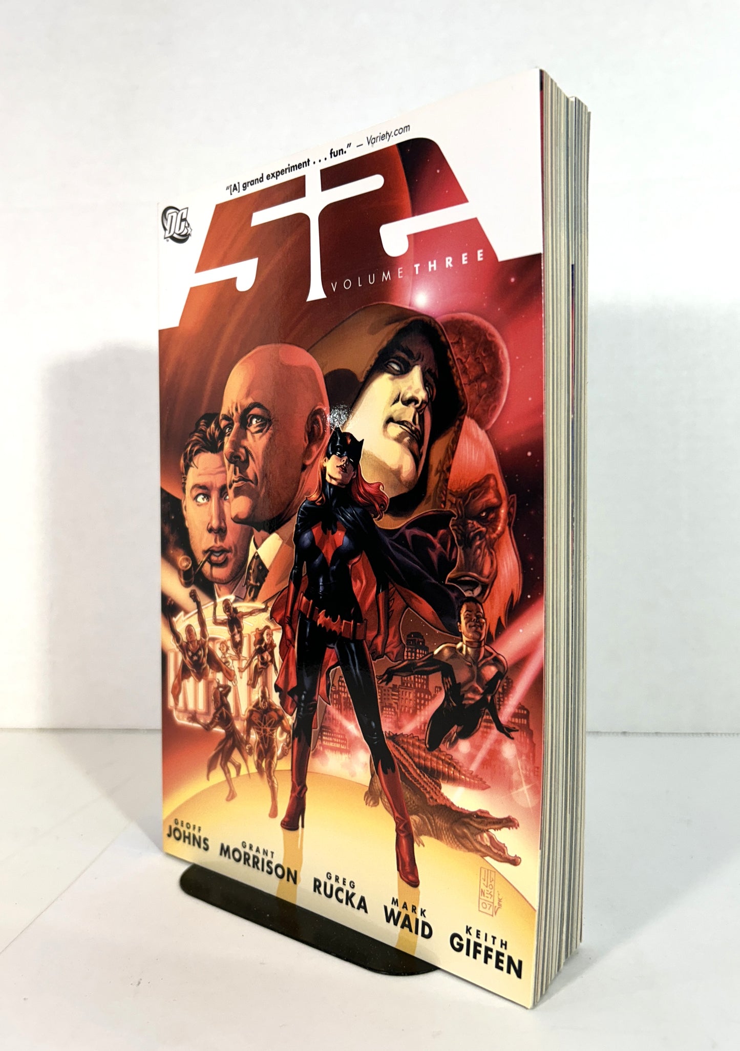 DC Comics: Set of 3 52 by Geoff Johns 2007