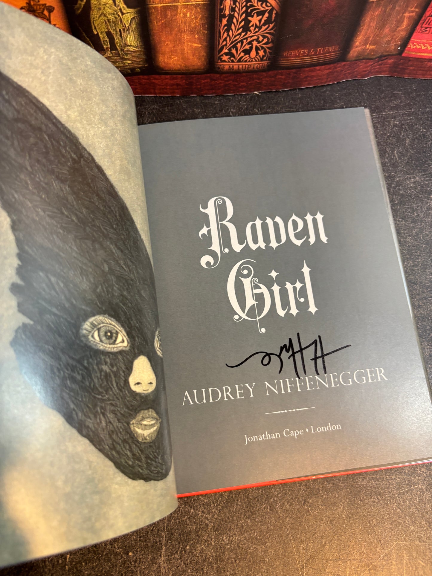 Raven Girl by Audrey Niffenegger SIGNED 1st Edition Illustrated 2013 HB