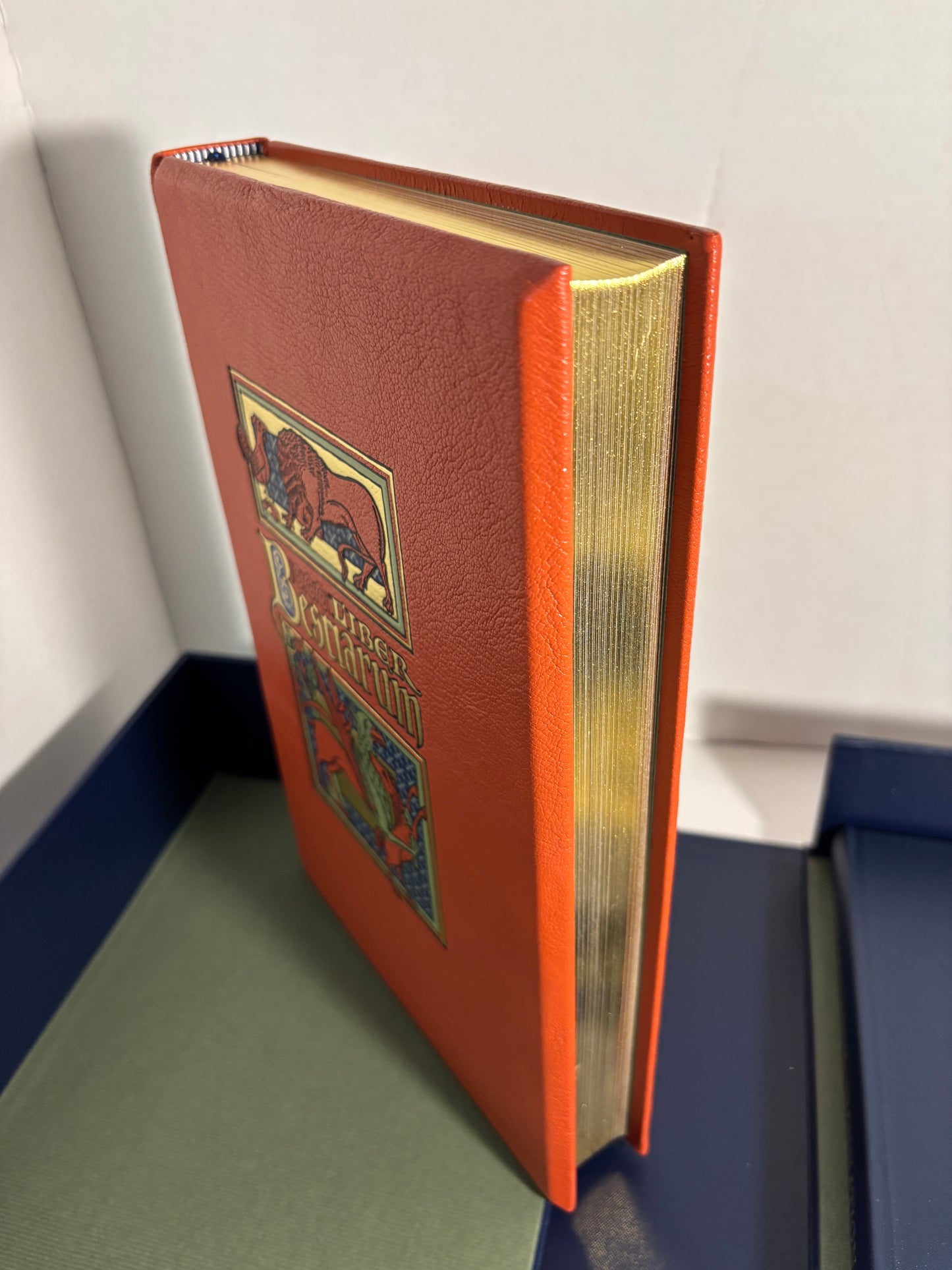 Folio Society: Liber Bestiarum Bodley 764 Deluxe Limited Edition 2 Vol Facsimile in Clamshell
